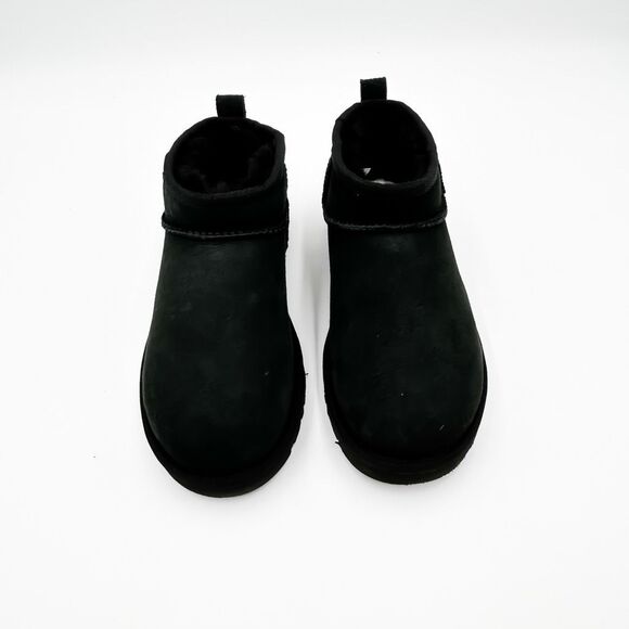 Ugg Classic Ultra Mini Short Boots New in Box Black Size 6 - Picture 2 of 6